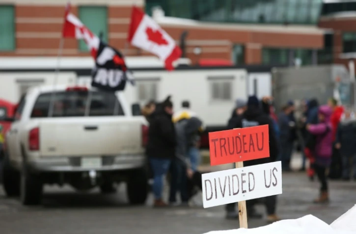 Manifestation dans les rues d'Ottawa, le 10 février 2022