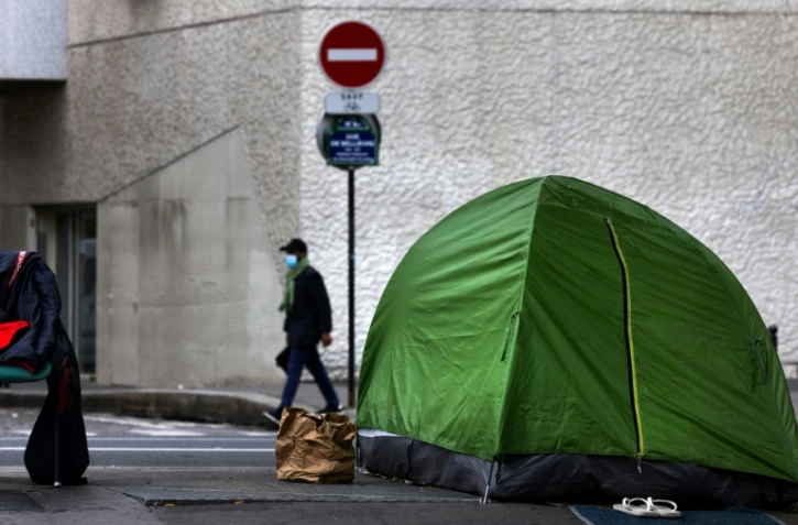 Du jamais vu depuis au moins trente ans: le taux de pauvreté a battu un record en 2023 en France métropolitaine où les inégalités se creusent selon l'Insee