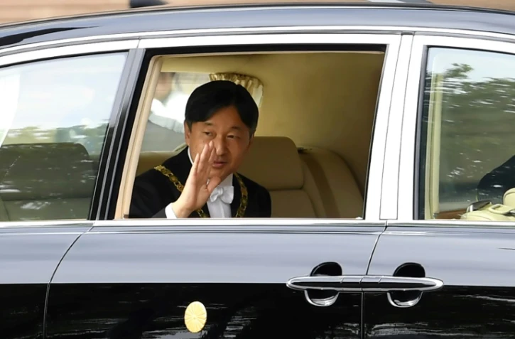 Le nouvel empereur du Japon, Naruhito, arrive au palais impérial de Tokyo, le 1er mai 2019