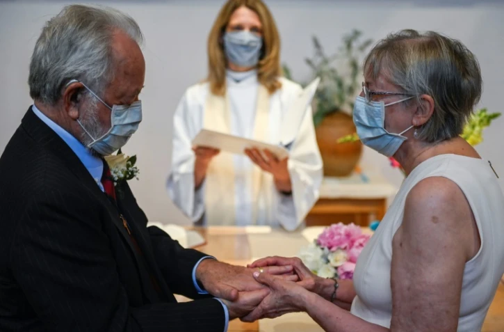 Linda Delk et Ardell Hoveskeland se marient Ă Alexandria, le 28 mai 2020 en Virginie