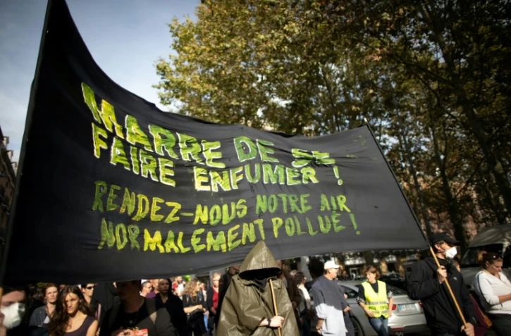 Manifestation d'habitants inquiets, à Rouen, le 12 octobre 2019