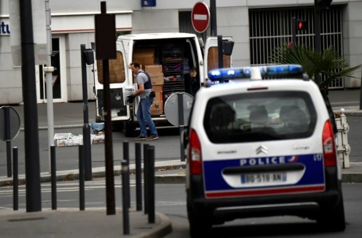 Intervention de la police lors d'une opération antiterroriste à Villejuif près de Paris, le 6 septembre 2017 