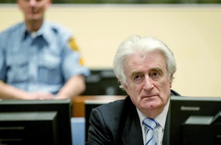 L'ancien chef politique des Serbes de Bosnie Radovan Karadzic, lors de son procès devant le TPIY à La Haye, aux Pays-Bas le 24 mars 2016