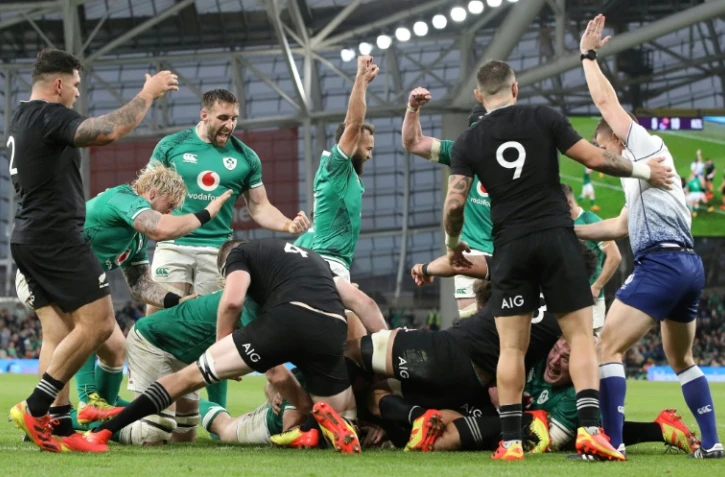 La joie des Irlandais après l'essai du talonneur Ronan Kelleher face à la Nouvelle-Zélande, lors de leur test match de la tournée d'automne, le 13 novembre 2021 à l'Aviva Stadium à Dublin