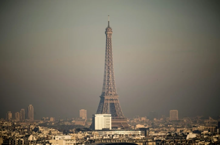 Brouillard de pollution le 8 décembre 2016 à Paris