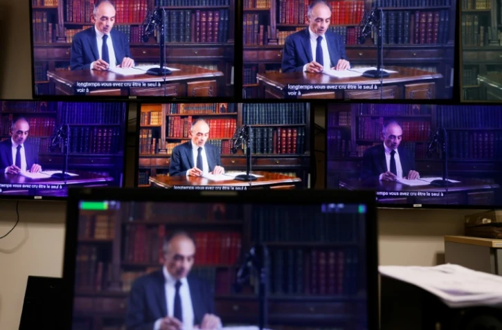 Eric Zemmour annonce sa candidature à la présidentielle sur un réseau social le 30 novembre 2021 à Paris