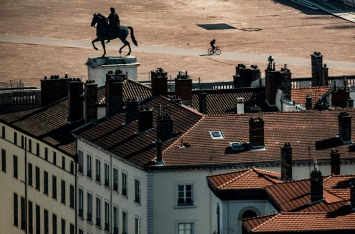 La place Bellecour désertée à Lyon, le 17 mars 2020