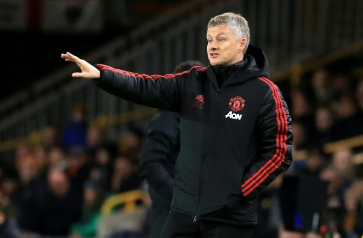 Gunnar Solskjaer, alors entraîneur par interim de Manchester United, donne des instructions en Coupe d'Angleterre contre Wolverhampton, le 16 mars 2019 à Wolverhampton