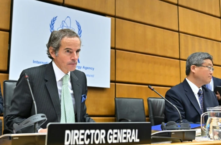 Le directeur général de l'AIEA, Rafael Grossi (g), à l'ouverture du Conseil des gouverneurs de l'AIEA, le 6 juin 2022 à Vienne 