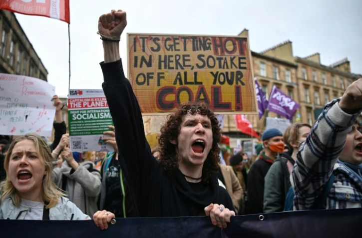 Manifestation de jeunes militants écologistes en marge de la COP26 à Glasgow le 5 novembre 2021