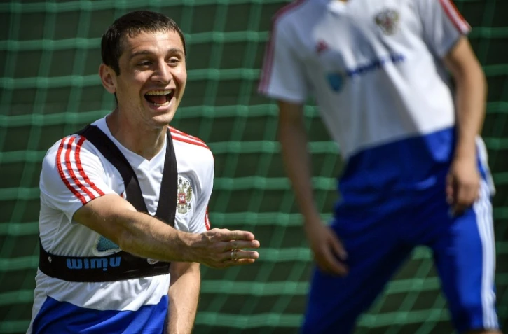 Le milieu de terrain russe Alan Dzagoev lors d'une séance d'entraînement à Novogorsk lors du Mondial le 27 juin 2018