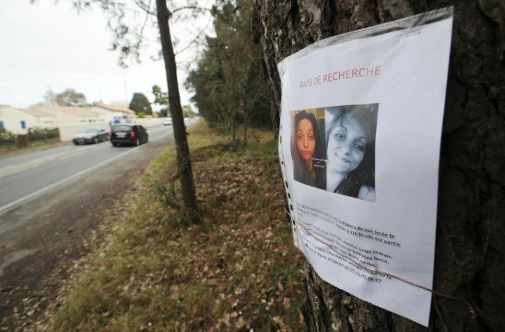 Un avis de recherche placardé le 11 mars 2016 sur l'île d'Oléron 