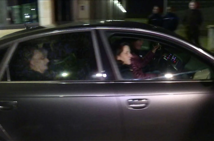 Capture d'écran d'une videao d'AFPTV, de Jacqueline Sauvage à sa sortie de prison le 28 décembre 2016 à Réau