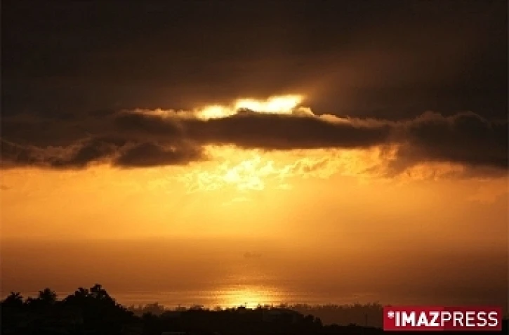 Soleil couchant dans l'ouest