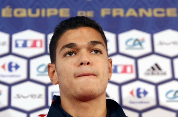 L'attaquant de l'équipe de France Hatem Ben Arfa en conférence de presse, le 10 octobre 2007 à Clairefontaine