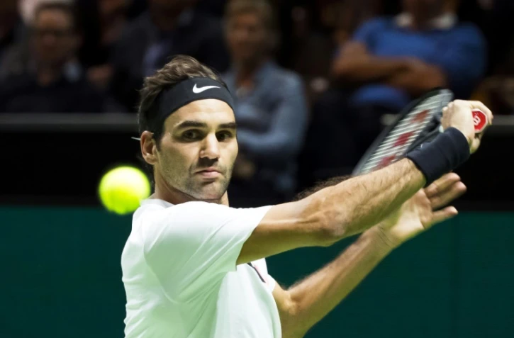 Le Suisse Roger Federer face à l'Allemand Philipp Kohlschreiber  au tournoi de Rotterdam le 15 février 2018