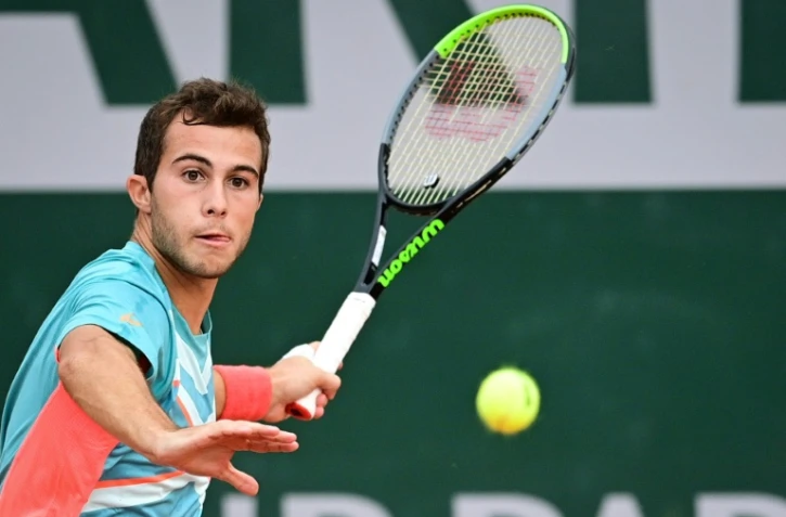 Hugo Gaston lors de sa victoire au 2e tour de Roland-Garros contre le Japonais Yoshihito Nishioka le 30 septembre 2020 Ă Paris