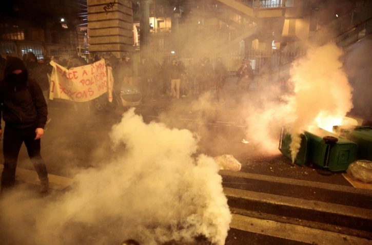 Lors d'un rassemblement dans le quartier de Barbès-Rochechouard à Paris le 15 février 2017