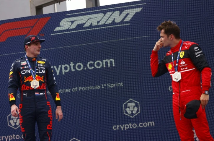 Le Néerlandais Max Verstappen (Red Bull), vainqueur de la course sprint, le 23 avril 2022 sur le circuit d'Imola, partira en pole position devant le Monégasque Charles Leclerc (Ferrari) pour le Grand Prix d'Emilie-Romagne de Formule 1 