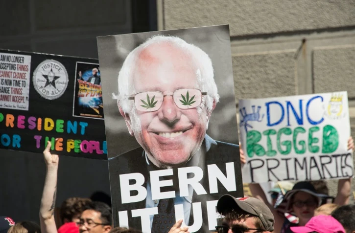 Des partisans de Bernie Sanders manifestent leur refus de soutenir Hillary Clinton, le 25 juillet 2016 à Philadelphie