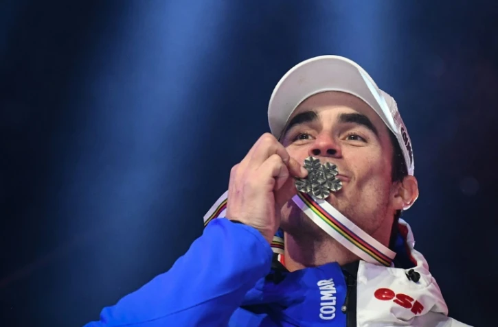 Le Français Johan Clarey, devenu à 38 ans le plus vieux médaillé de l'histoire des Mondiaux de ski alpin, en terminant 2e du super-G à Are, le 6 février 2019 