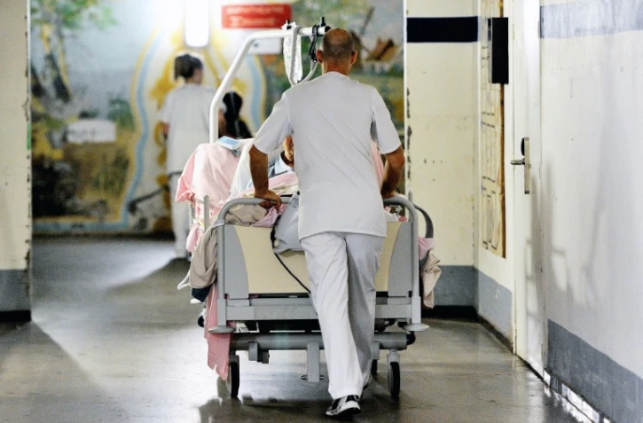 Des soignants le 20 septembre 2013 dans un hĂ´pital Ă Lens