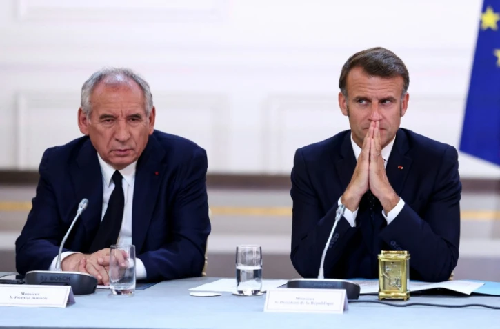Le Premier ministre François Bayrou et le président Emmanuel Macron, le 12 juillet 2025 à l'Elysée, à Paris
