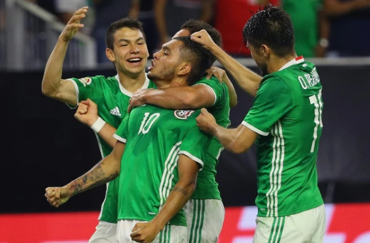 Le numéro 10 mexicain Jesus Manuel Corona célèbre son but inscrit contre le Venezuela lors du premier tour de la Copa America au NRG Stadium de Houston, dans le Texas, le 13 juin 2016