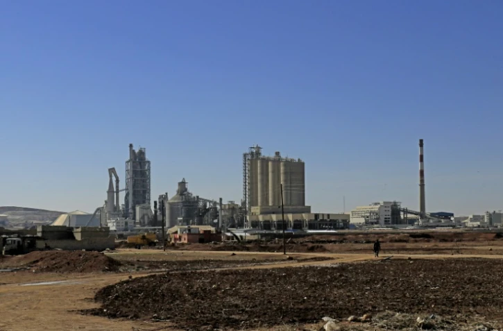 Vue générale montrant l'usine de Lafarge Cement Syria (LCS) à Jalabiya, dans le nord de la Syrie, le 19 février 2018