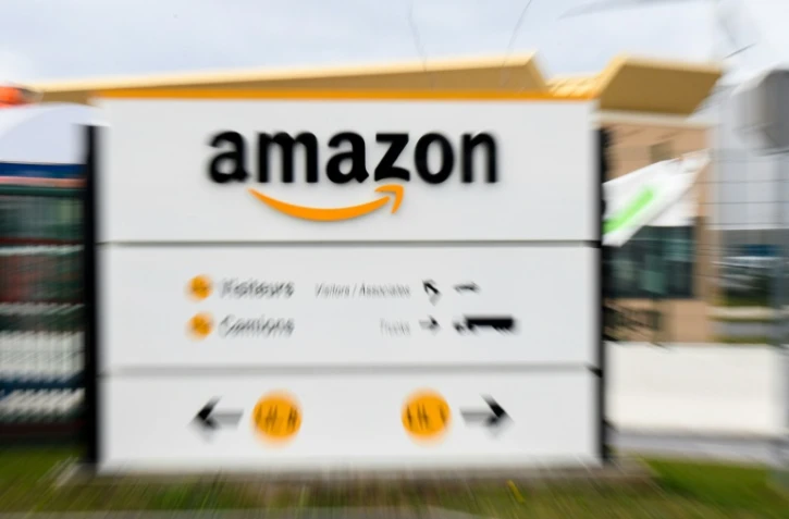 L'entrée d'un centre logistique d'Amazon à Lauwin-Planque en France