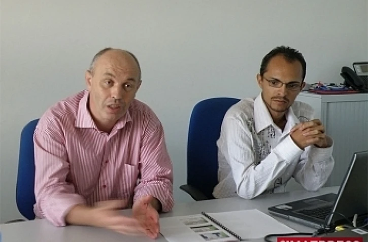 Eric Riou et Yannick Ansould lancent le service de gestion web CMSuite