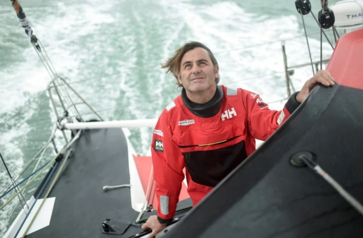 Le skippeur français Yannick Bestaven, à bord de son "Maître Coq IV", le 7 octobre 2020, au large de La Rochelle