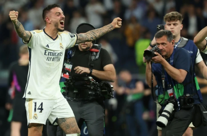 Le joueur du Real Madrid Joselu après la victoire de son équipe en demi-finale de Ligue des champions contre le Bayern Munich, le 8 mai 2024 au stade Santiago Bernabéu de Madrid