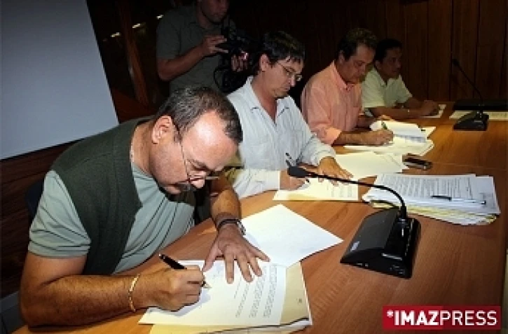 Lundi 25 Mai 2009

Signature du protocole d'accord entre le COSPAR et le MEDEF