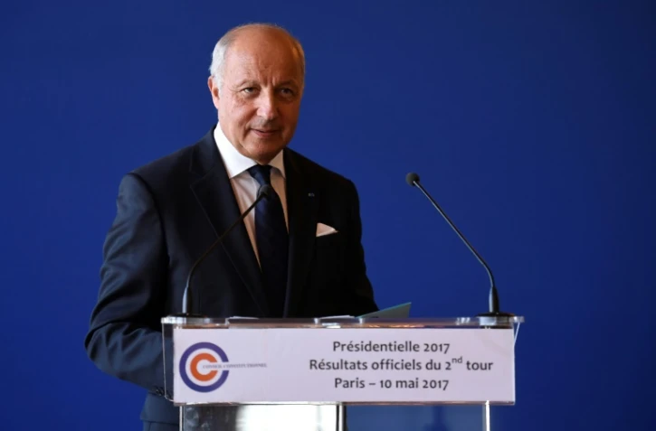 Le président du Conseil constitutionnel Laurent Fabius proclame officiellement l'élection d'Emmanuel Macron à la présidence de la République, le 10 mai 2017 à Paris