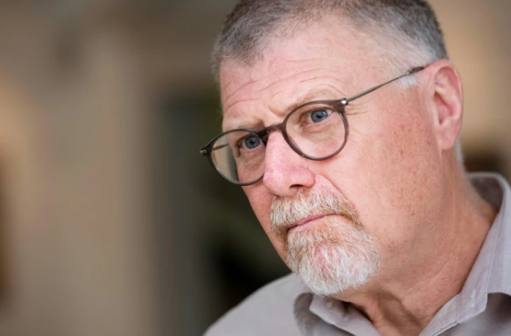 L'auteur de polars sud-africain Deon Meyer, lors d'un entretien chez lui à Stellenbosch, le 23 janvier 2020.