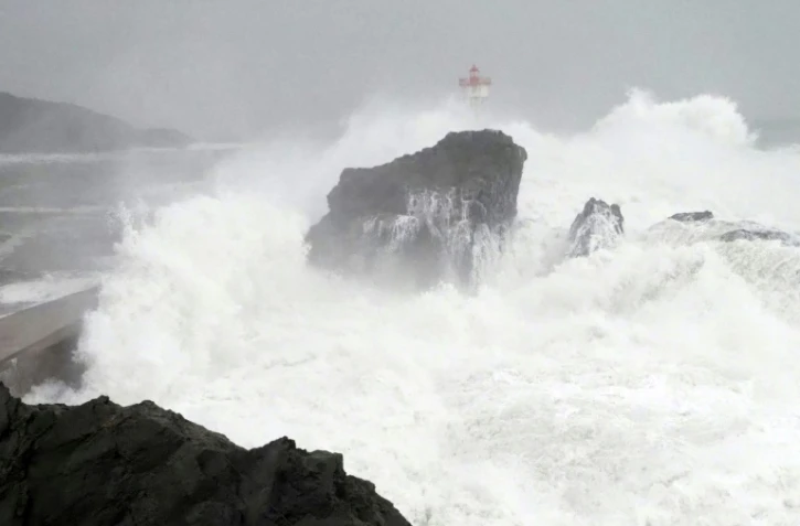 La tempête Gloria se déchaine et les vagues échouent violemment à Port-Vendres, le 21 janvier 2020