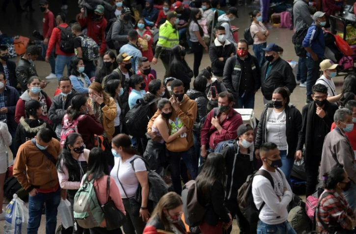 A l'aéroport de Bogota le 31 décembre 2021