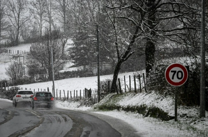 Quarante-neuf départements ont été placés à partir de jeudi matin par Météo-France en vigilance orange