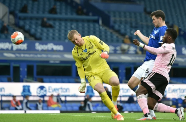 L'attaquant nigérian de Leicester, Kelechi Iheanacho (d), buteur lors du match de Premier League face à Everton, à Liverpool, le 1er juillet 2020