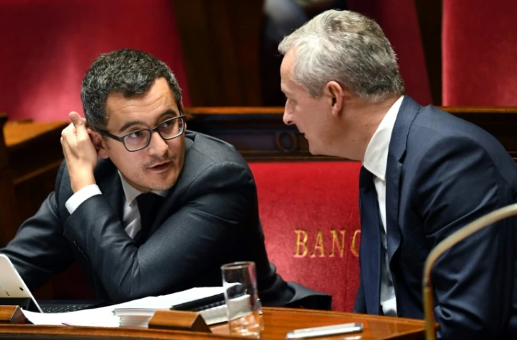 Le ministre de l'Economie Bruno Le Maire (d) et celui des Comptes publics Gérald Darmanin, à l'Assemblée nationale, le 24 octobre 2017 à Paris