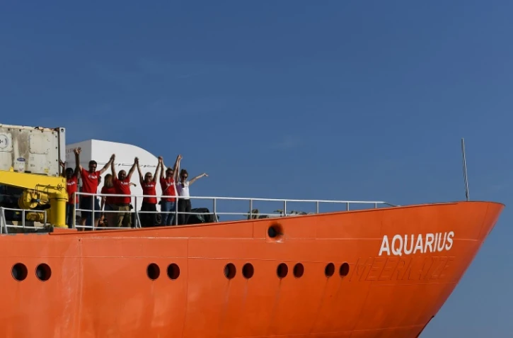 Des membres de l'équipage du navire humanitaire Aquarius le 1er août 2018 à Marseille