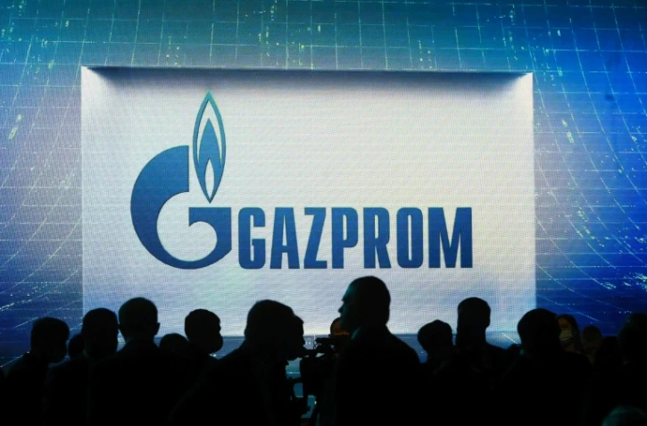 Le logo de Gazprom lors d'un forum international sur le gaz, à Saint-Pétersbourg, le 7 octobre 2021