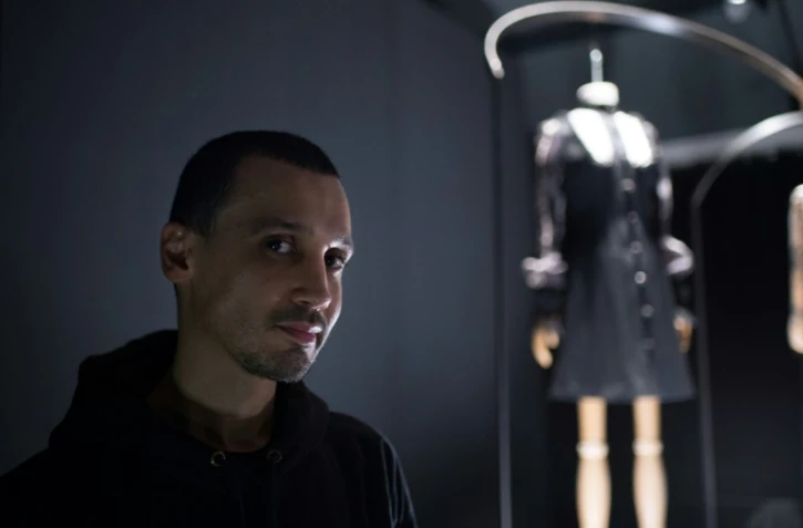 Yacine Aouadi, un enfant des quartiers nord de Marseille devenu un talent de la haute couture, dont le travail a été présenté au MuCem, le 20 mai 2016 à Marseille