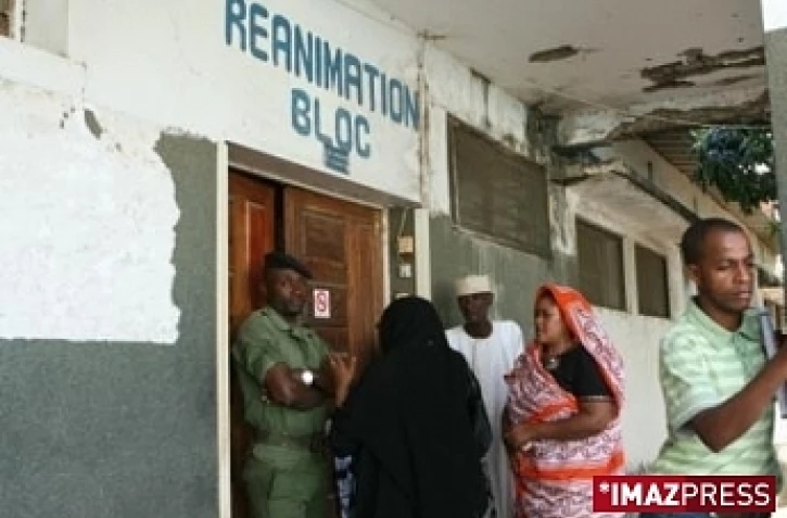 Mercredi 1er juillet 2009 -

La chambre d'hôpital de Bahia Bakari, survivante du crash de l'A310, était étroitement surveillée