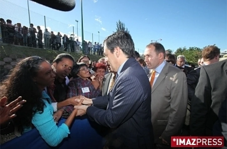 Vendredi 10 juillet 2009 -

Visite du Premier ministre François Fillon au Tampon