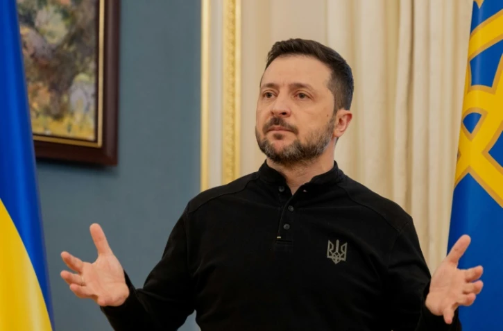 Le président ukrainien Volodymyr Zelensky lors d'une conférence de presse à Kiev, le 26 février 2025