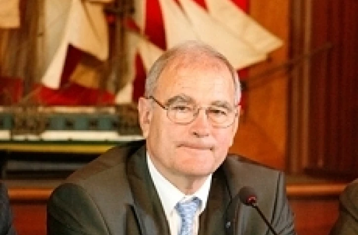 Le préfet Paul Girot de Langlade responsable des états généraux à La Réunion