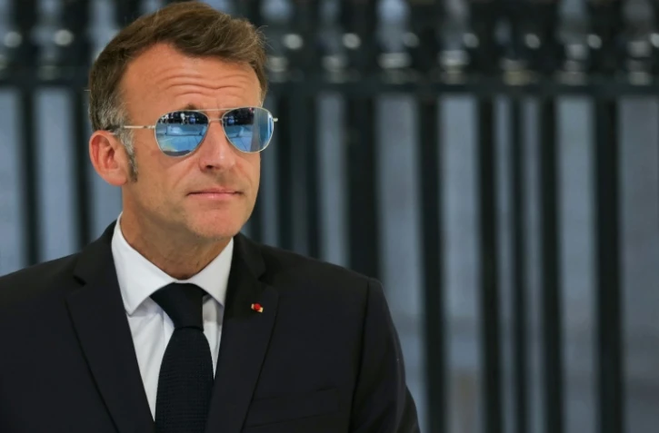 Le président français Emmanuel Macron s'exprime lors de la première journée nationale de commémoration de la reconnaissance de l'innocence d'Alfred Dreyfus, officier juif injustement condamné pour haute trahison à fin du 19e siècle, le 12 juillet 2026 à Paris