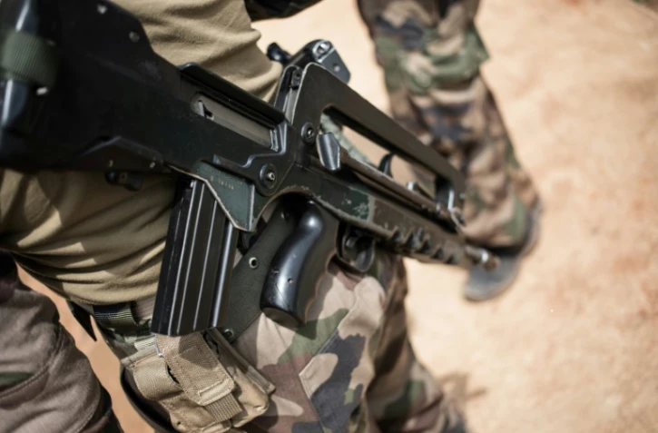 L'arrestation de quatre militaires français à l'aéroport de Bangui survient au moment où les relations entre la France et son ancienne colonie sont de plus en plus tendues